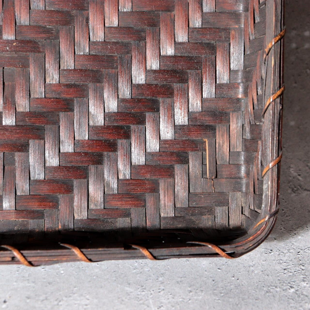 Vintage Japanese Bamboo Woven Rectangular Deep Box Geometric Pattern7