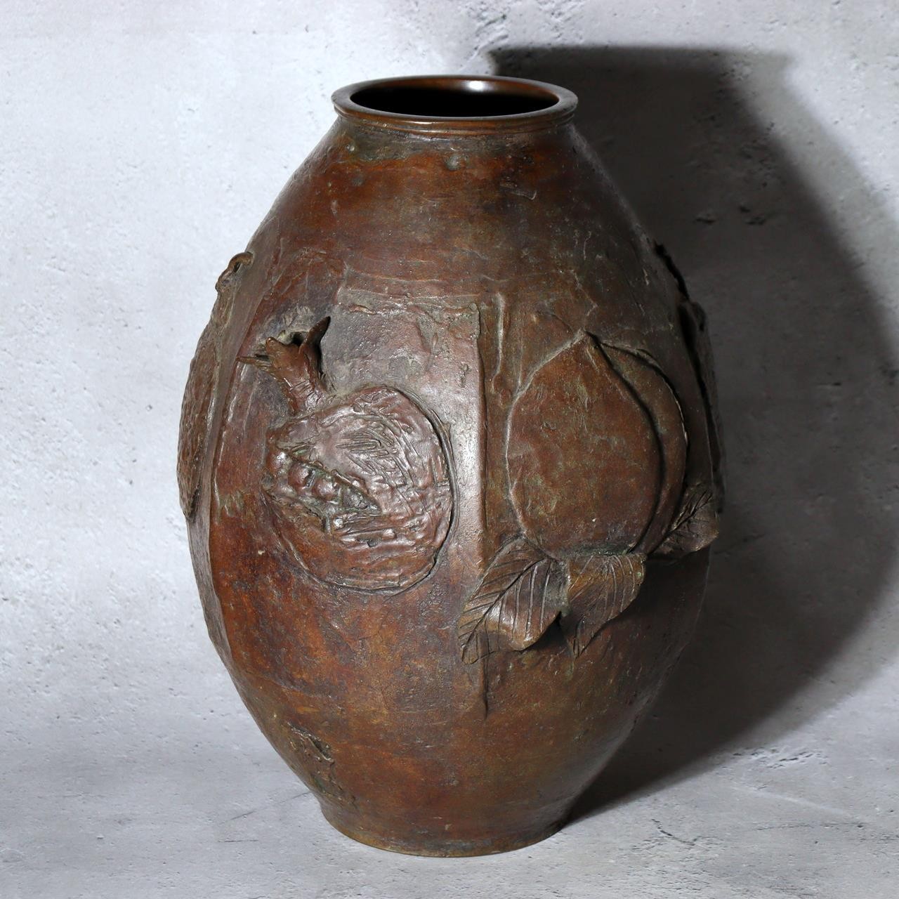 Large Japanese Master Bronze Vase by Hirai Shoho Cire Perdue Relief Fruit Motif1