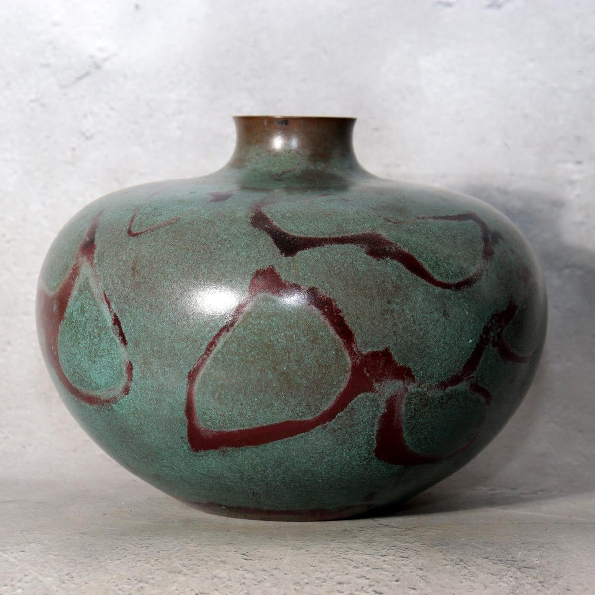 Japanese Takaoka Bronze Flat Round Vase Kankei Hanya Mottled Patina Tomobako9