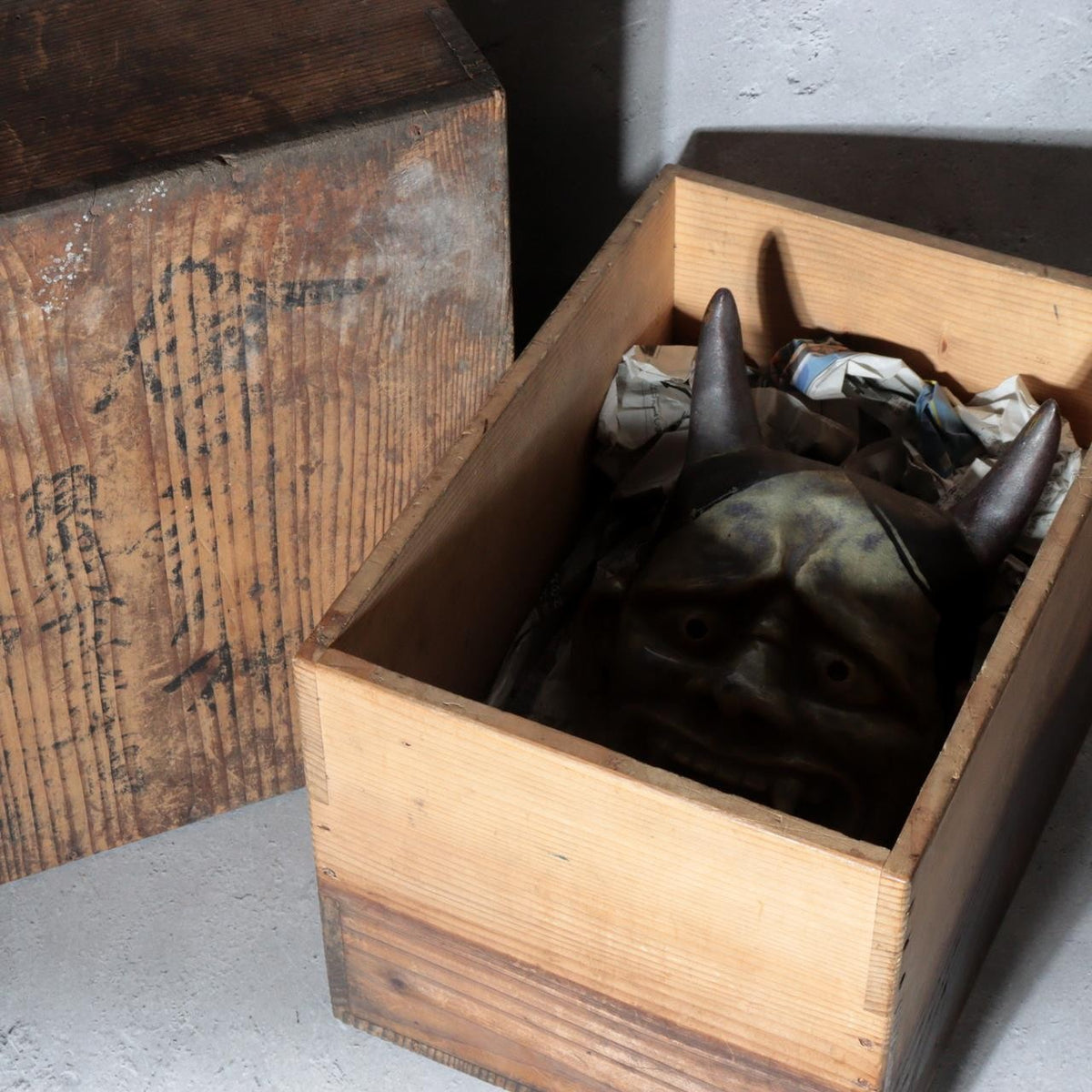 Antique Meiji Showa Mino Ware Ceramic Hannya Mask Shrine Dedication Box1