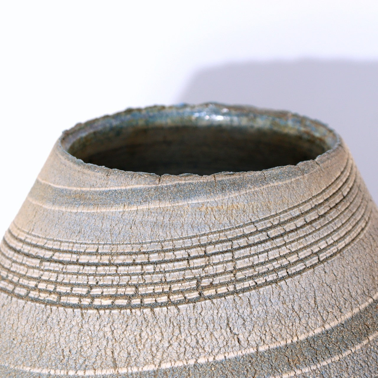 Japanese Studio Pottery Vase Sen no Tsubo Signed Sato Miki Aizu Ceramic w/Box3