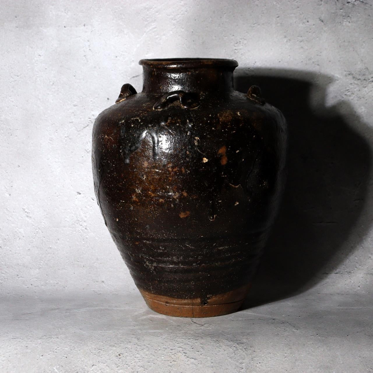Antique Japanese Shiga Folk Kiln Pottery Iron Glaze Shiji-ko Four-Lug Jar PV31112