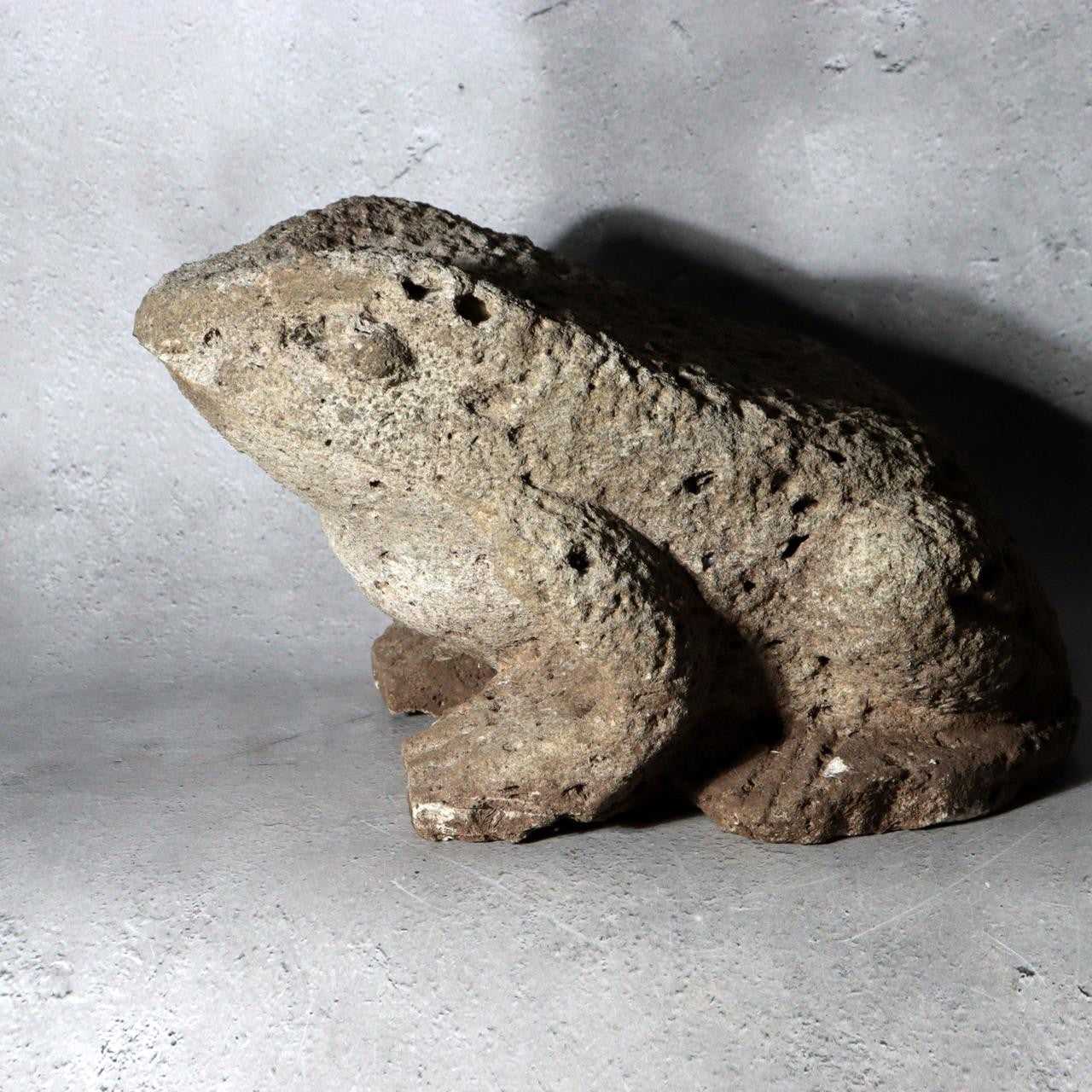 Japanese Carved Porous Stone Frog Sculpture Garden Ornament BT2565