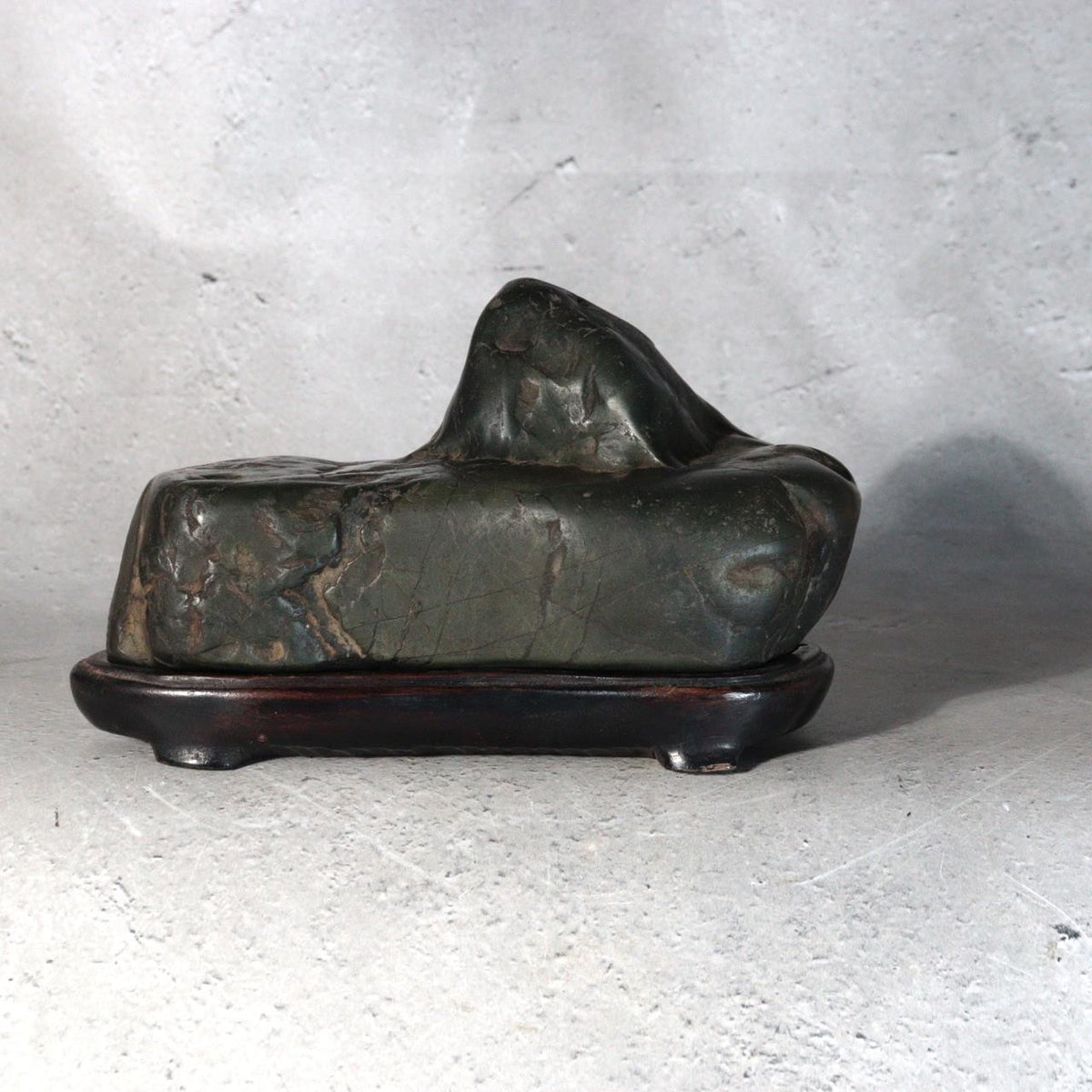 Vintage Japanese Kamuikotan Suiseki Viewing Stone Mountain Shape Daiza Box1