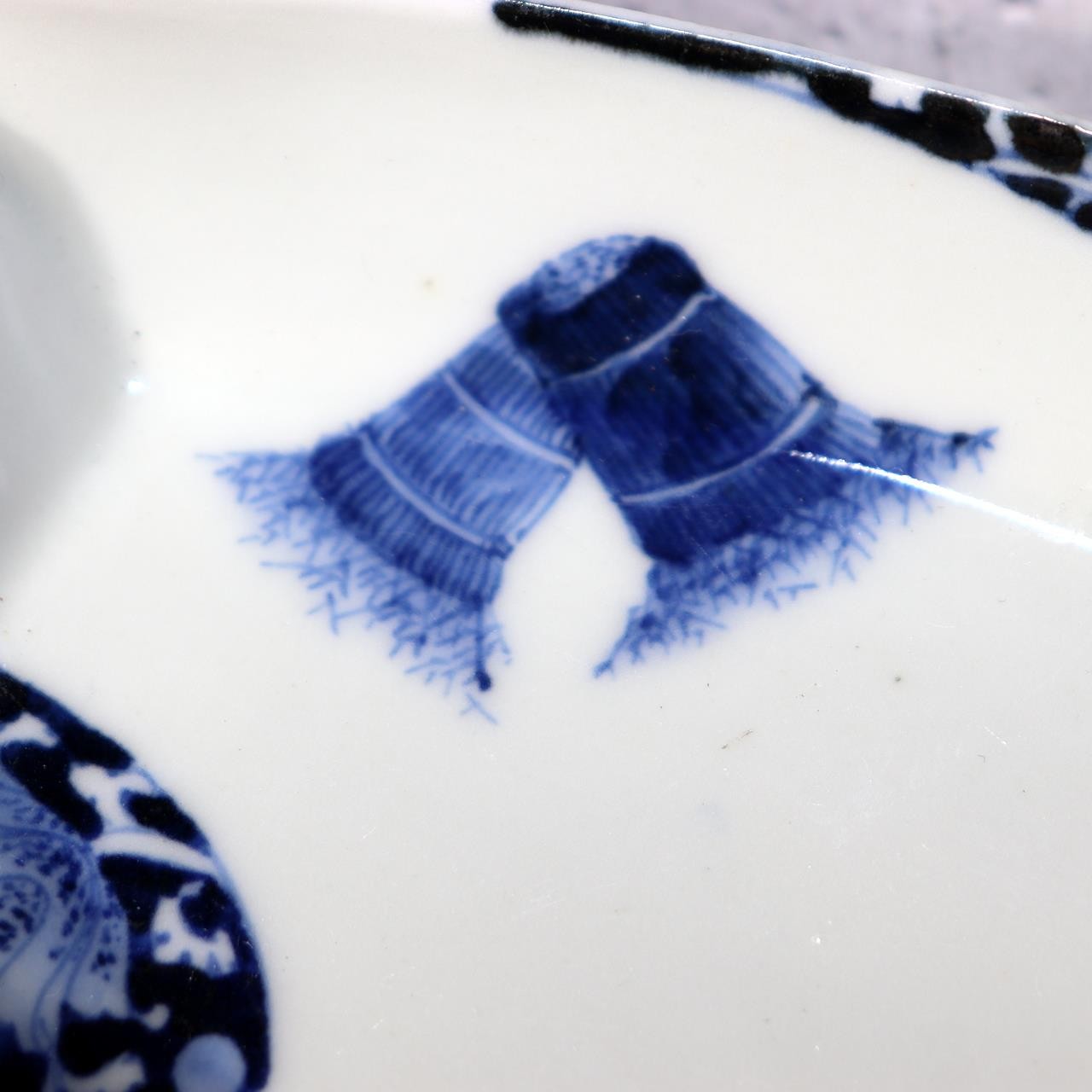 Antique Japanese Hirado Ware Porcelain Dish - Sometsuke Bakumatsu 17cm IP13515