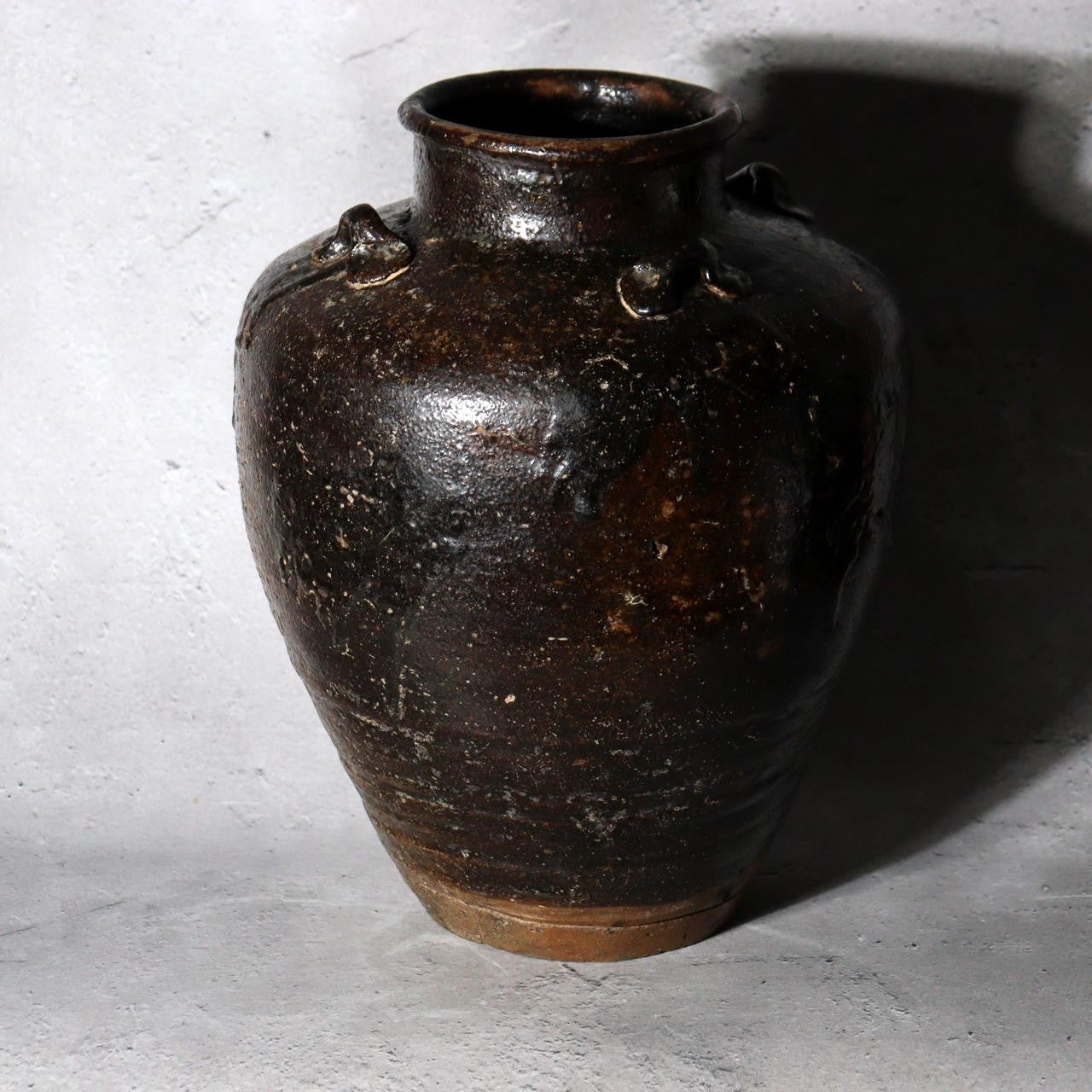 Antique Japanese Shiga Folk Kiln Pottery Iron Glaze Shiji-ko Four-Lug Jar PV31113