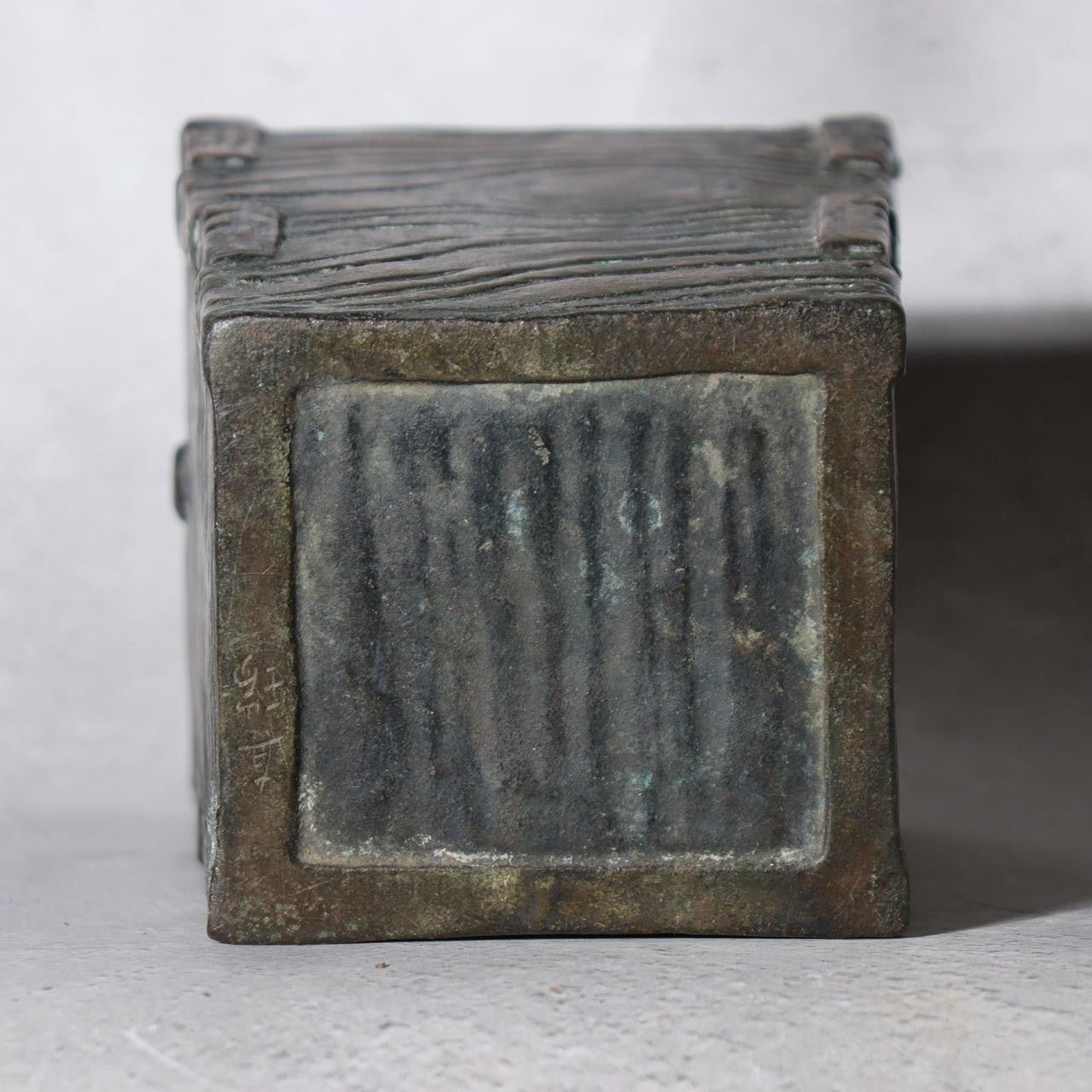 Japanese Meiji -Taisho Bronze Square Vase by Tsuda Shinzui — Mokume Texture6