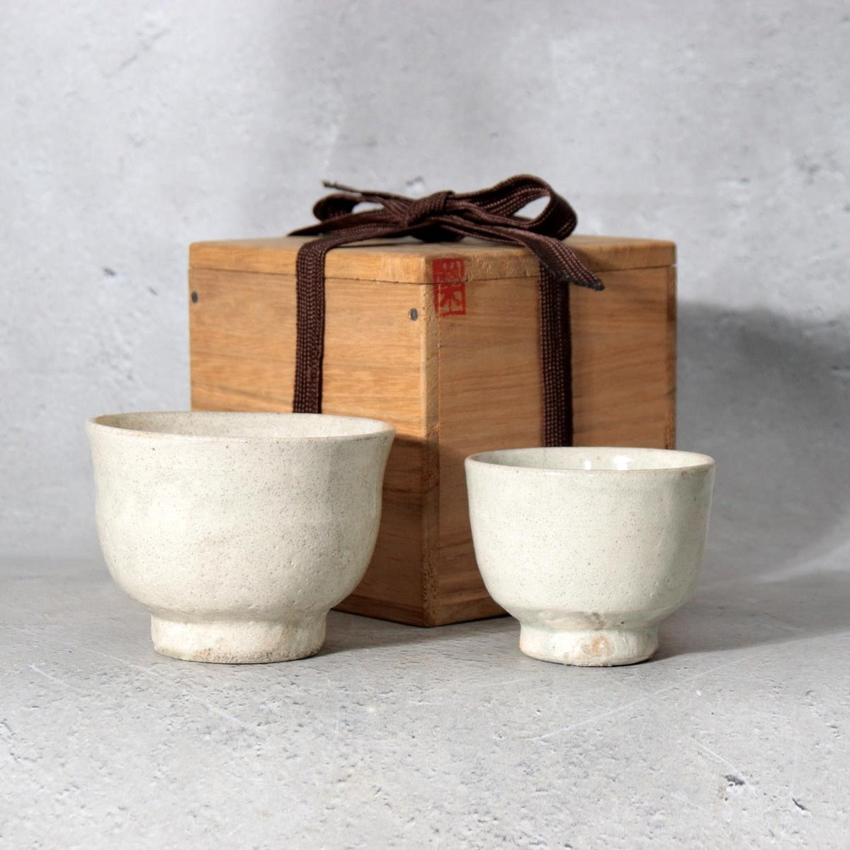 Korean Goryeo Ware Ceramic Teacups Pair Yi Bangja Tomobako PCP3160