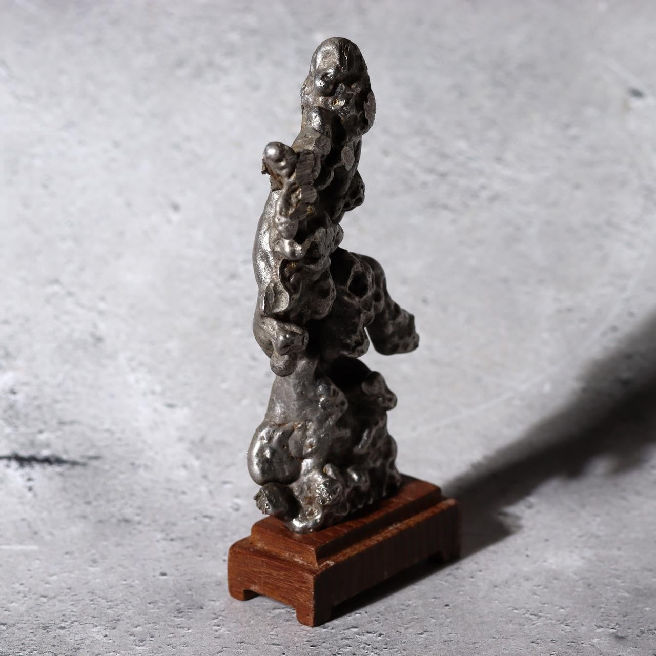 Unique Vintage Japanese Stainless Steel Suiseki Fantastic Rock Formation Stone7