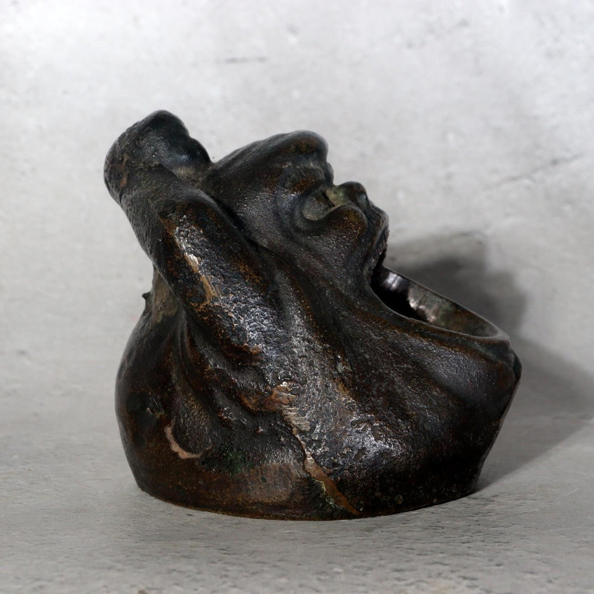 Vintage Japanese Bronze Yawning Daruma Figurine Ashtray Incense Burner Heavy4