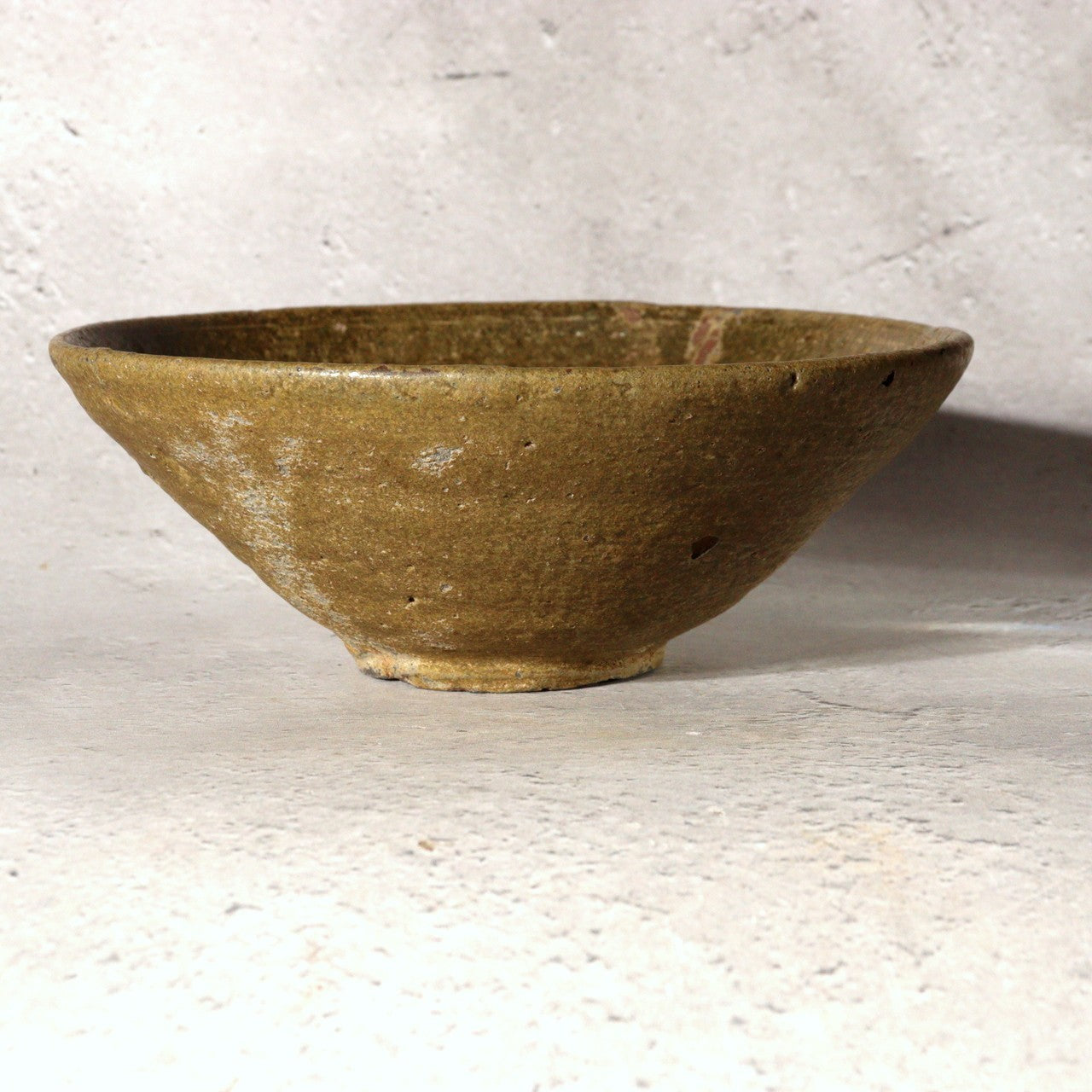 Korean Antique Celadon Bowl Goryeo Dynasty 12th–13th Century 13.2cm Box KRS1812