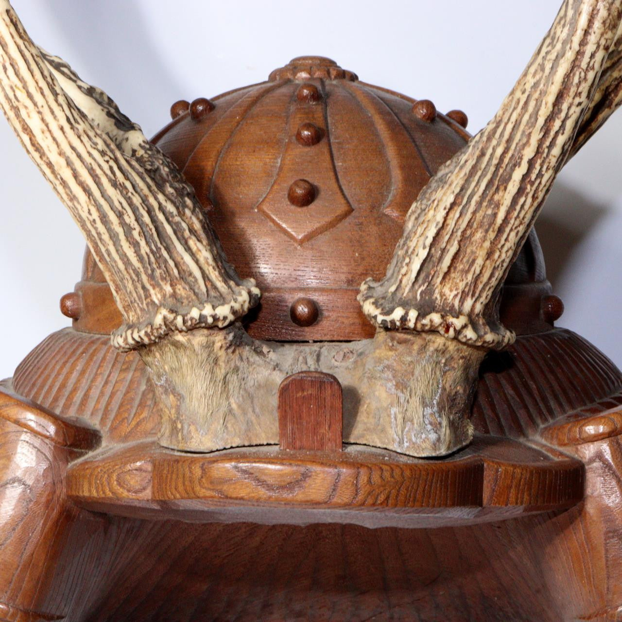 Japanese wooden Sword Rack Stand Helmet Kabuto Deer antlers Kazuno SWR343