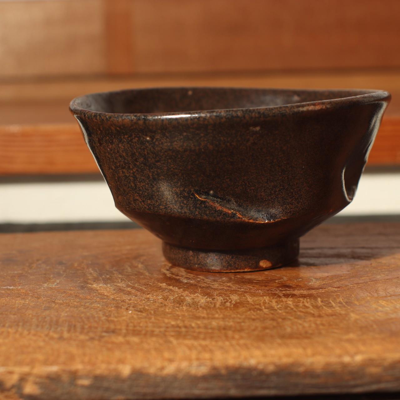 Japanese Antique Mino ware Iron glaze tea Bowl pottery Ceramic w / box PCP157