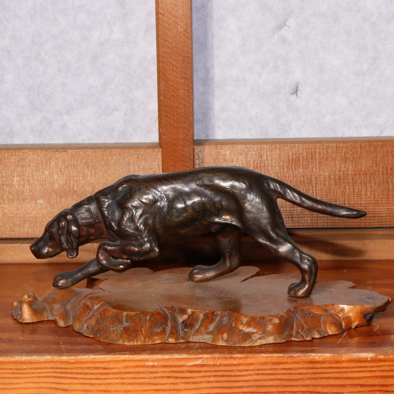 Japanese Vintage Bronze Bloodhound Coonhound Dog Figurine Hunting Dog Sculpture