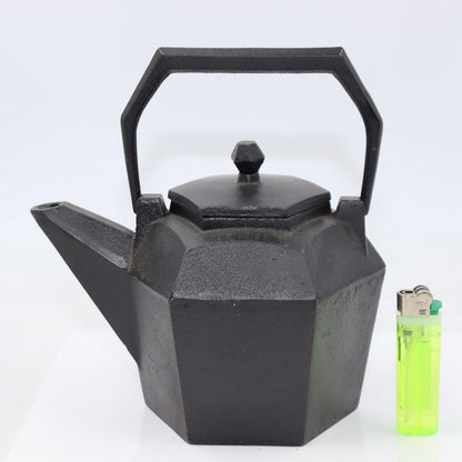 Japanese Antique Iron tea pot Tetsubin polygonal shape BOS584