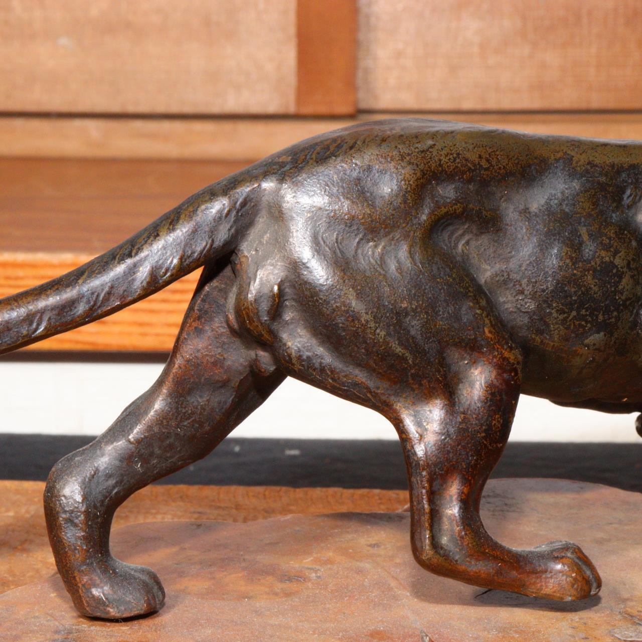 Japanese Vintage Bronze Bloodhound Coonhound Dog Figurine Hunting Dog Sculpture