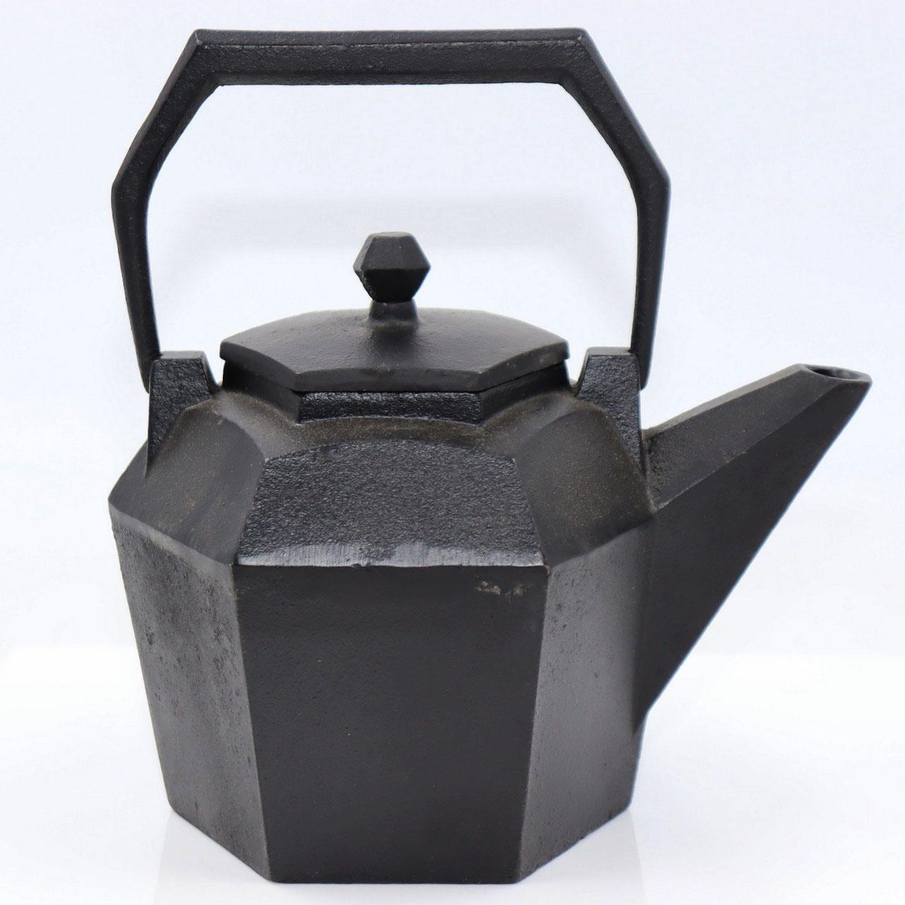 Japanese Antique Iron tea pot Tetsubin polygonal shape BOS584