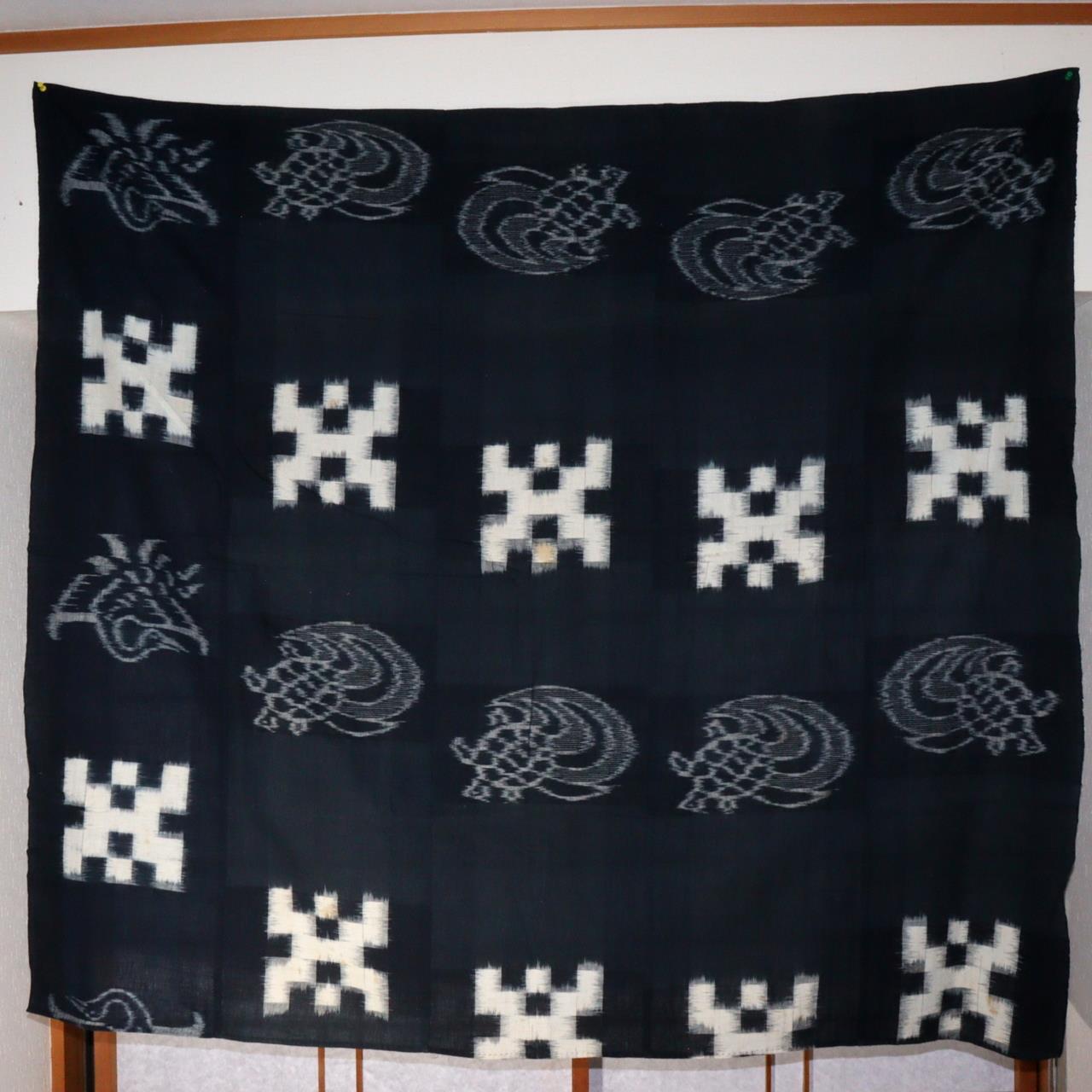 Japanese Cotton Cloth Kasuri STRUCTURE Crane Turtle design Boro Kimono BRKW86