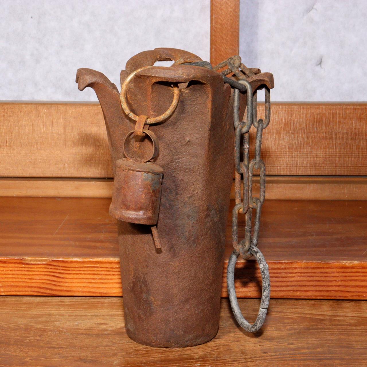 Japanese Iron Hanging flower vase Fuutaku Temple bell Futaku shape BV469