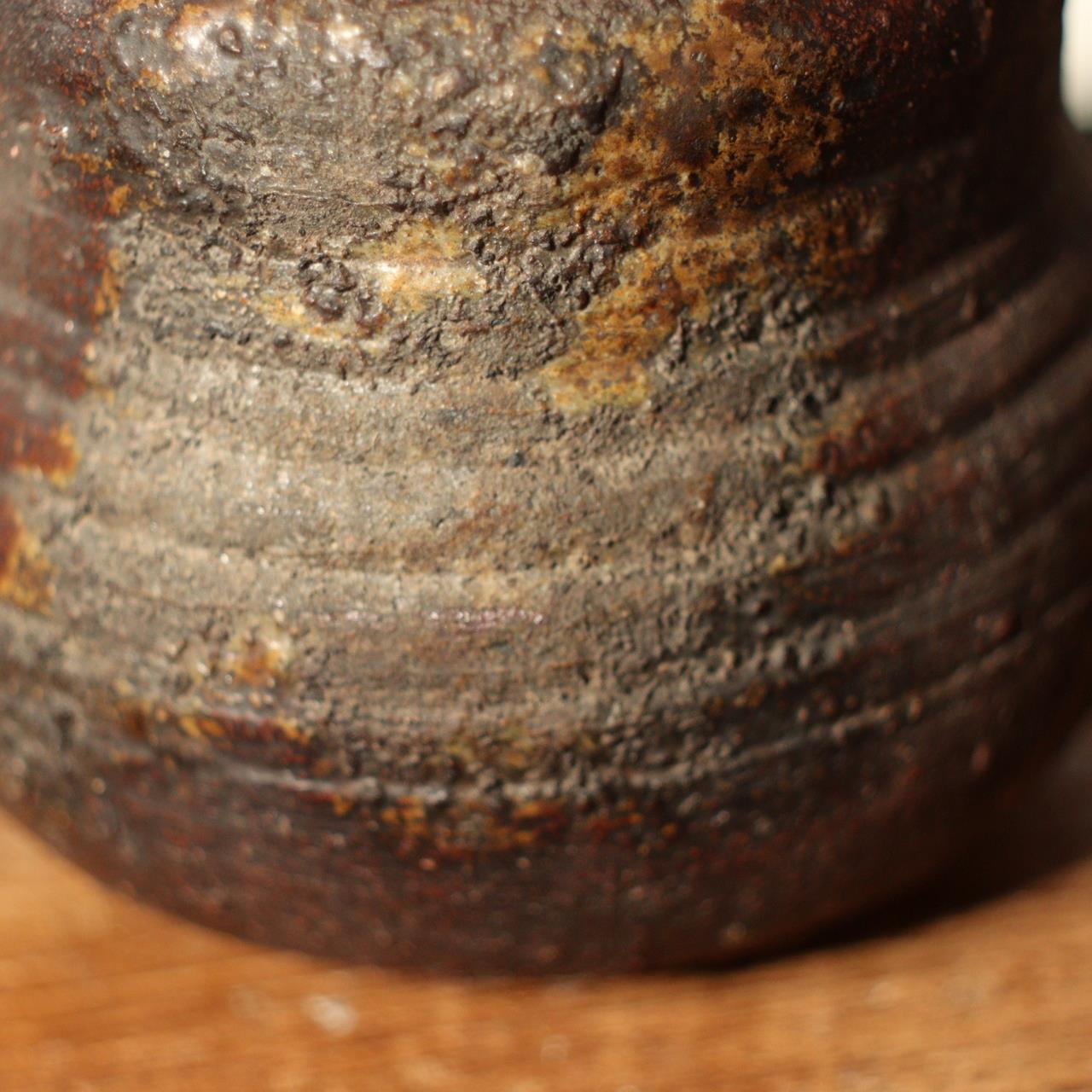 Japanese Bizen ware Tokyo Kaneshige ceramic pottery seed pot small Jar Vase BW73