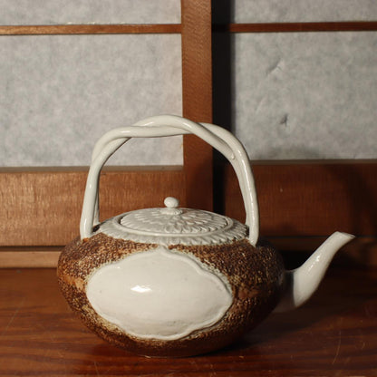 Japanese Antique White Porcelain Hirado ware Choshi Teapot HWO11